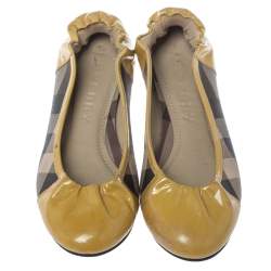 Burberry Beige Patent Leather And Nova Check Canvas Scrunch Ballet Flats Size 37