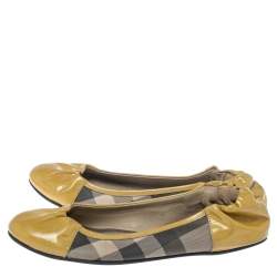 Burberry Beige Patent Leather And Nova Check Canvas Scrunch Ballet Flats Size 37