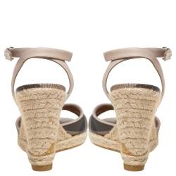 مملوكة مسبقًا Burberry Beige/Black Coated Canvas And Leather Ankle Strap Espadrille Wedges Sandals Size 36