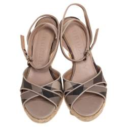 مملوكة مسبقًا Burberry Beige/Black Coated Canvas And Leather Ankle Strap Espadrille Wedges Sandals Size 36