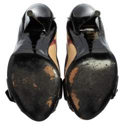 Pre Owned Burberry Black/Beige Nova Check Canvas and Patent Leather Buckle Peep Toe Pumps Size 36