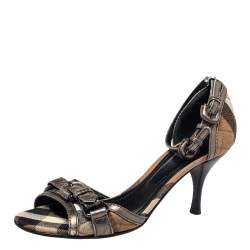 مملوكة مسبقًا صندل بربري كانفاس كاروهات هاوس تشيك وجلد رصاصي/بيج بحزام للكاحل مقاس 37