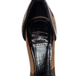 مملوكة مسبقًا صندل بربري كانفاس كاروهات هاوس تشيك وجلد رصاصي/بيج بحزام للكاحل مقاس 37