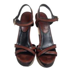 مملوكة مسبقًا صندل بربرى نعل روكى ويلان جلد بنى مقاس 40.5