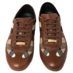 Pre Owned حذاء رياضي بربري جلد وكانفاس تشيك نوفا بيج / بني بعنق منخفض مق اس 40