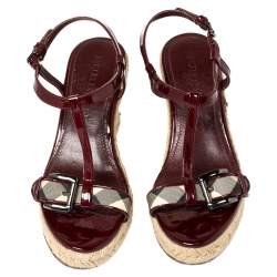 Pre Owned صندل كعب روكي بربري إسبادريل كانفاس كاروهات نوفا وجلد عنابي لامع  مقاس 37