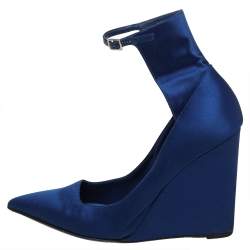 مملوكة مسبقًا صندل بربري كعب روكي سير كاحل مقدمة مدببة ساتان أزرق مقاس 40