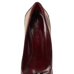 Pre Owned حذاء كعب عالي بربري جلد لامع وكانفاس كاروهات نوفا تشيك عنابي مزين إبزيم مقدمة مفتوحة مقاس 38