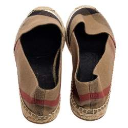 مملوكة مسبقًا Burberry Beige Hodgeson Check Canvas Slip On Espadrilles Size 39