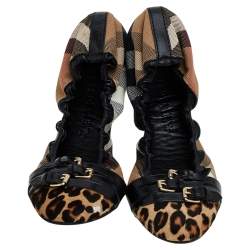 Pre Owned Burberry Black/Beige Novacheck Canvas and Leather Buckle Scrunch Ballet Flats Size 41