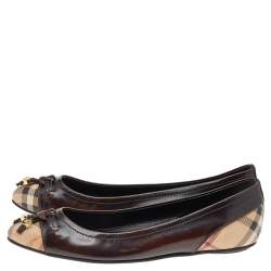 مملوكة مسبقًا Burberry Dark Brown/Beige Leather And Haymarket Coated Canvas Bow Toe Cap Ballet Flats Size 37.5
