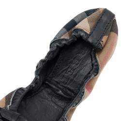 مملوكة مسبقًا Burberry Beige/Black Leather And Canvas Ballet Flats Size 36