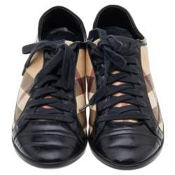 Burberry Black/Beige Canvas And Patent Leather Low Top Sneakers Size 37