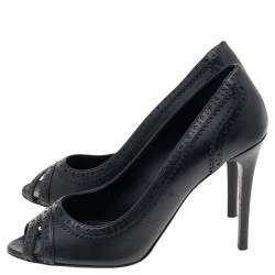 Pre Owned حذاء كعب عالي بربري جلد أسود مقدمة مفتوحة مقاس 38