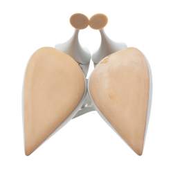 Pre Owned حذاء كعب عالي بربري ويلتون جلد محبب رصاصي مزين سلسلة سير حرف تي رباط كاحل مقاس 40