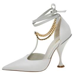 Pre Owned حذاء كعب عالي بربري ويلتون جلد محبب رصاصي مزين سلسلة سير حرف تي رباط كاحل مقاس 40