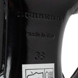 Pre Owned صندل بربري جلد لامع وكانفاس نوفا بيج /أسود فتحة كعب مقاس 38