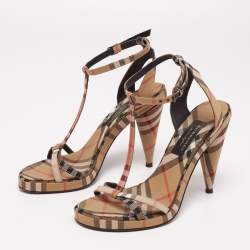 Pre Owned صندل بربري قماش كاروهات هاوس بيج سير حرف تي كعب مخروط مقاس 36.5