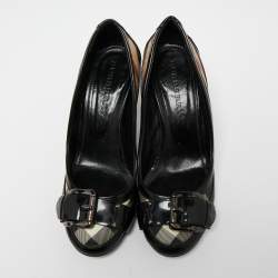 Pre Owned Burberry Black/Beige Patent Leather and House Check Canvas Pumps Size 37
