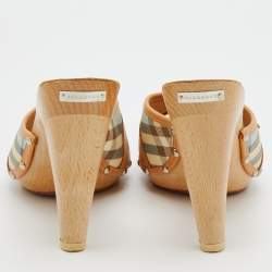 Pre Owned Burberry Beige/Light Blue PVC and Leather Mules Size 40