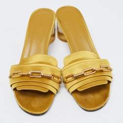 Pre Owned Burberry Yellow Satin Coleford Open Toe Sandals Size 38.5