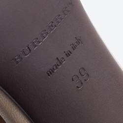 Pre Owned Burberry Beige Leather Pleated Strappy Sandals Size 39