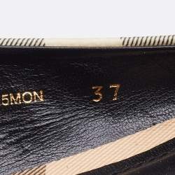 مملوكة مسبقًا Burberry Beige/Black Nova Check PVC And Patent Leather Scrunch Ballet Flats Size 37