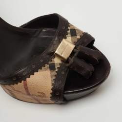 Pre Owned Burberry Brown/Beige Leather and Nova Check Canvas Platform Ankle Strap Sandals Size 41