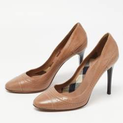 Pre Owned Burberry Brown Leather Round Toe Pumps Size 39