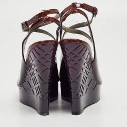 Pre Owned صندل بربري جلد بنفسجي لامع نعل سميك كعب روكي مقاس 36