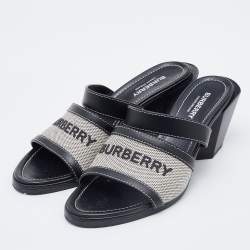 Pre Owned صندل سلايد بربري أونور جلد وكانفاس أسود/رصاصي مقاس 38