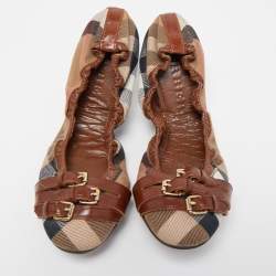 مملوكة مسبقًا Burberry Brown Leather and Nova Check Canvas Buckle Scrunch Ballet Flats Size 39