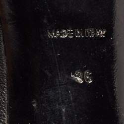 Pre Owned Burberry Black Leather and House Check Canvas Cap Toe Twist Lock Pumps Size 36