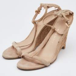 مملوكة مسبقًا Burberry Beige Suede and Lace T Strap Wedge Sandals Size 38