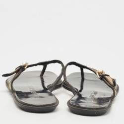 Pre Owned Burberry Beige/Black Nova Check Canvas and Leather Buckle Thong Flats Size 39