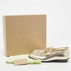 Burberry Metallic Gold Leather Solway Chain Detail Slip On Loafers Size 39.5