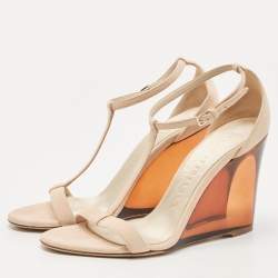 مملوكة مسبقًا Burberry Blush Pink Suede Leyburn Lucite Wedge Sandals Size 38