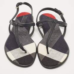 مملوكة مسبقًا Burberry Blue/Black Leather and Check Canvas Thong Ankle Strap Flat Sandals Size 41