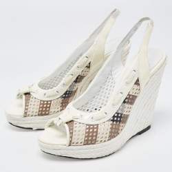 Burberry Cream Patent and Canvas Peep Toe Espadrilles Sandals Size 40