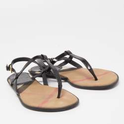 Pre Owned Burberry Black Patent Leather Thong Flat Sandals Size 36