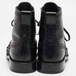 مملوكة مسبقًا Burberry Black Brogue Leather Barksby Chain Detail Ankle Boots Size 40
