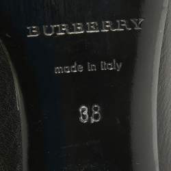 مملوكة مسبقًا Burberry Black Brogue Leather Pumps Size 38