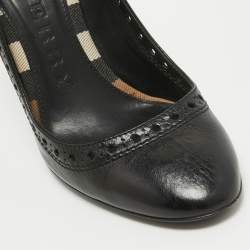 مملوكة مسبقًا Burberry Black Brogue Leather Pumps Size 38