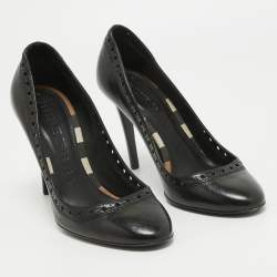 مملوكة مسبقًا Burberry Black Brogue Leather Pumps Size 38