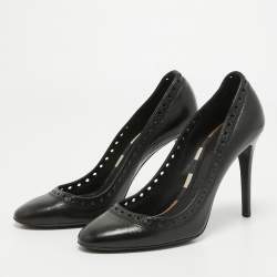 مملوكة مسبقًا Burberry Black Brogue Leather Pumps Size 38