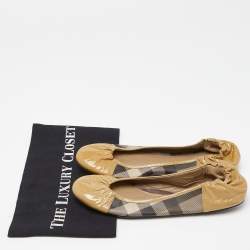 Burberry Beige Patent Leather and Nova Check Coated Canvas Scrunch Ballet Flats Size 39