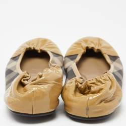Burberry Beige Patent Leather and Nova Check Coated Canvas Scrunch Ballet Flats Size 39