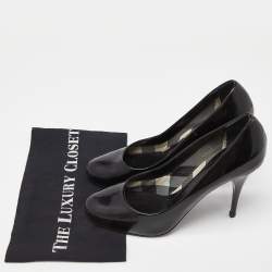 Burberry Black Patent Leather Round Toe Pumps Size 40