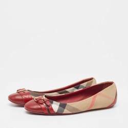 Pre Owned Burberry Burgundy/Beige Leather And Nova Check Canvas Buckle Detail Ballet Flats Size 40