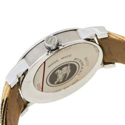 Pre Owned Burberry White Stainless Steel Nova Check BU1387 Women's Wristwatch 28 mm